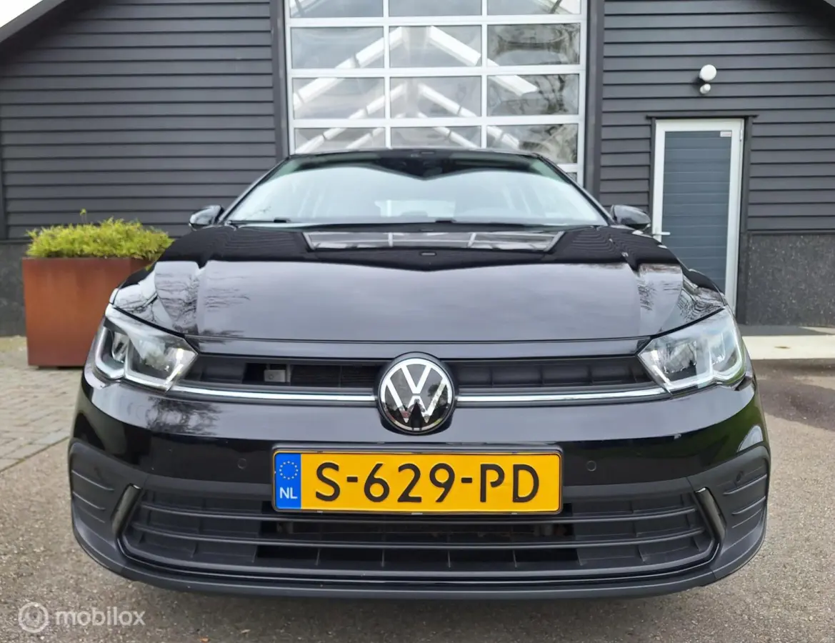 1.0 TSI Life Business Adap. Cruise-Control, Stoelverwarming, Full-Map Navi, Apple-Carplay, Climate-Control, LM-Velgen.