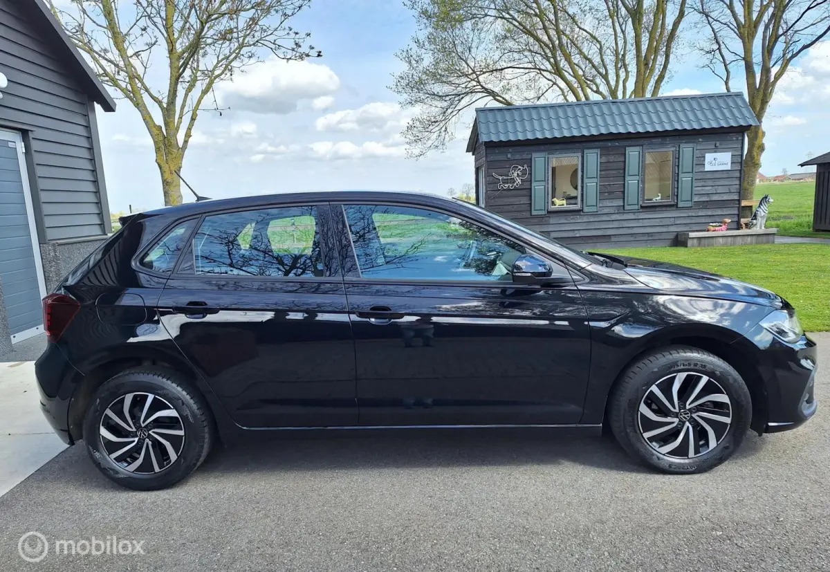 1.0 TSI Life Business Adap. Cruise-Control, Stoelverwarming, Full-Map Navi, Apple-Carplay, Climate-Control, LM-Velgen.