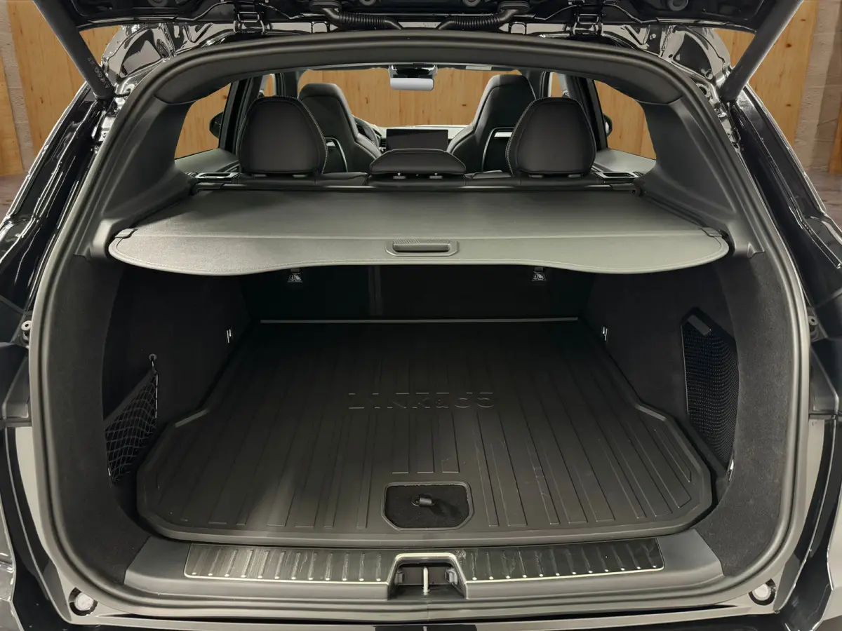 More | Panoramadak | 360 camera | Stoel + Stuurverwarming |Adaptieve cruise control | BLIS |