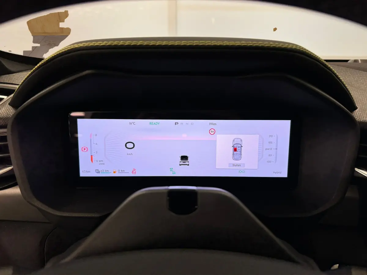 More | Panoramadak | 360 camera | Stoel + Stuurverwarming |Adaptieve cruise control | BLIS |