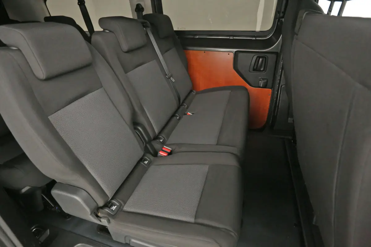 1.5 BlueHDi L3H1 | MARGE | 9 Zits | Incl. BPM | Airco | Cruise | Carplay | Trekhaak | 2xSchuifdeur | Parkeersens.