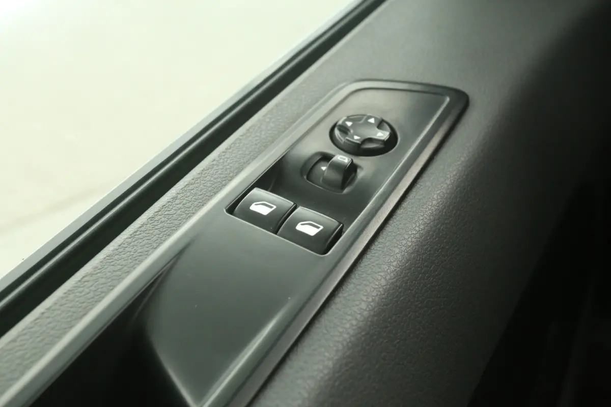 1.5 BlueHDi L3H1 | MARGE | 9 Zits | Incl. BPM | Airco | Cruise | Carplay | Trekhaak | 2xSchuifdeur | Parkeersens.