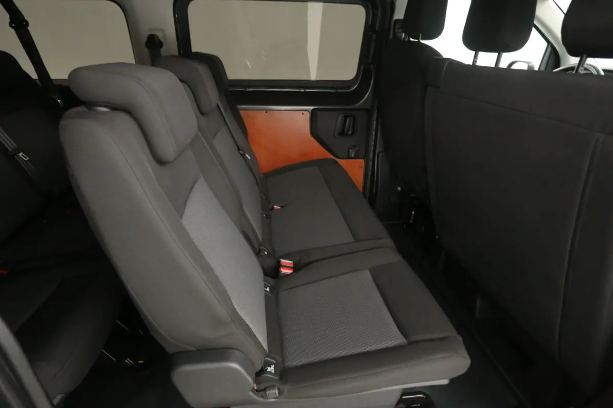 1.5 BlueHDi L3H1 | MARGE | 9 Zits | Incl. BPM | Airco | Cruise | Carplay | Trekhaak | 2xSchuifdeur | Parkeersens.