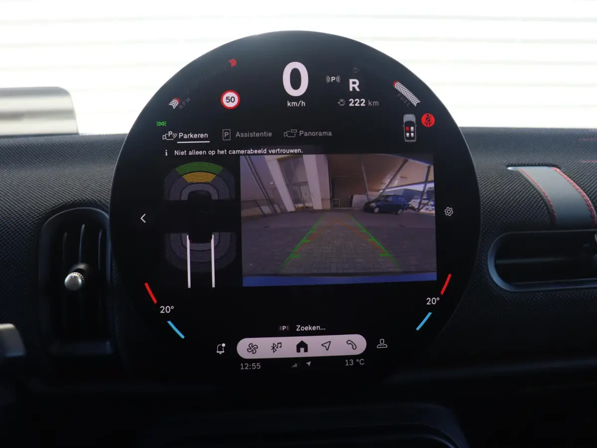 C | John Cooper Works + Pakket M + Harman Kardon + Driving Assisant + Camera + Comfort Access + Head-Up + Stuurwiel Verwarmd + 17" John Cooper Works Sprint Spoke black