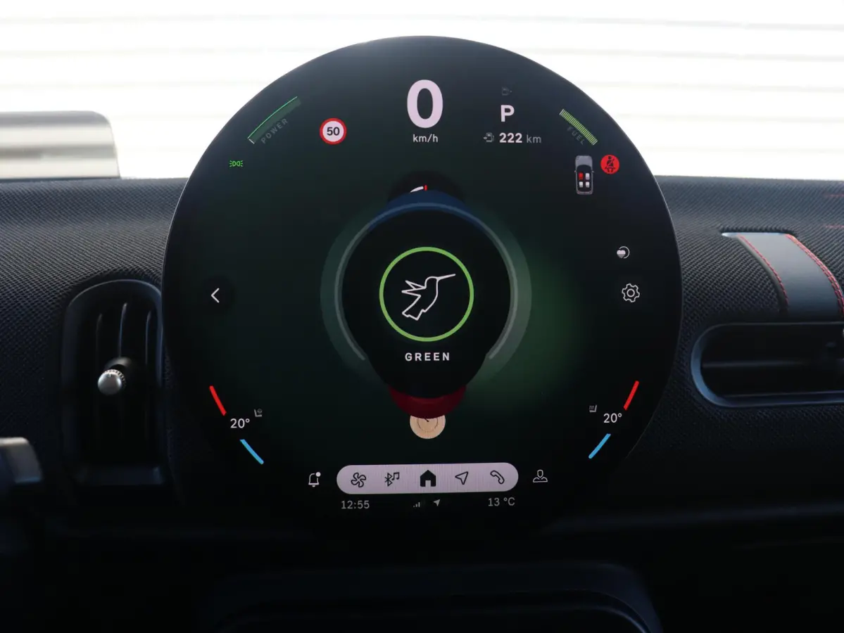 C | John Cooper Works + Pakket M + Harman Kardon + Driving Assisant + Camera + Comfort Access + Head-Up + Stuurwiel Verwarmd + 17" John Cooper Works Sprint Spoke black