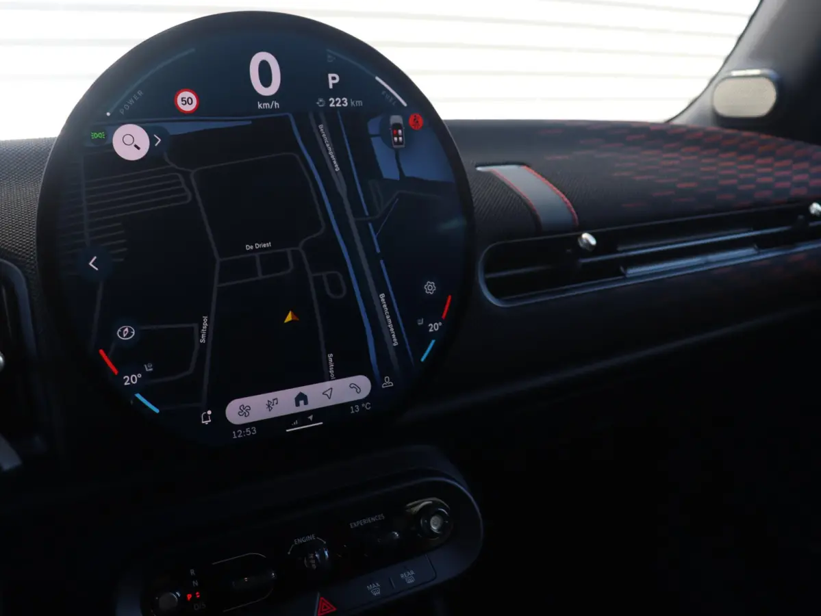 C | John Cooper Works + Pakket M + Harman Kardon + Driving Assisant + Camera + Comfort Access + Head-Up + Stuurwiel Verwarmd + 17" John Cooper Works Sprint Spoke black