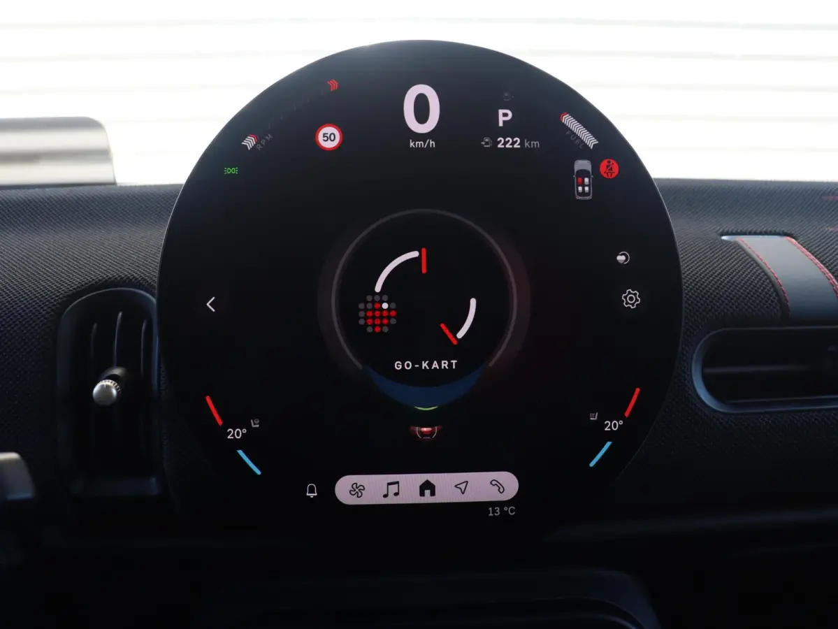 C | John Cooper Works + Pakket M + Harman Kardon + Driving Assisant + Camera + Comfort Access + Head-Up + Stuurwiel Verwarmd + 17" John Cooper Works Sprint Spoke black