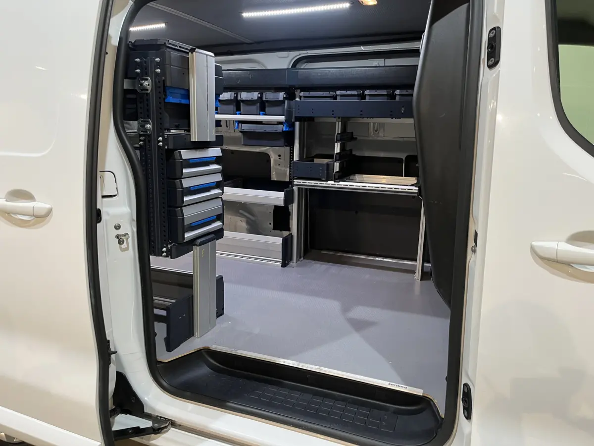2.0 BlueHDI L2 120 PK Automaat Servicebus / Sortimo Inrichting / Schuifdeur L + R / Euro 6 / Airco / Camera / Cruise Control / CarPlay / 3-Zits