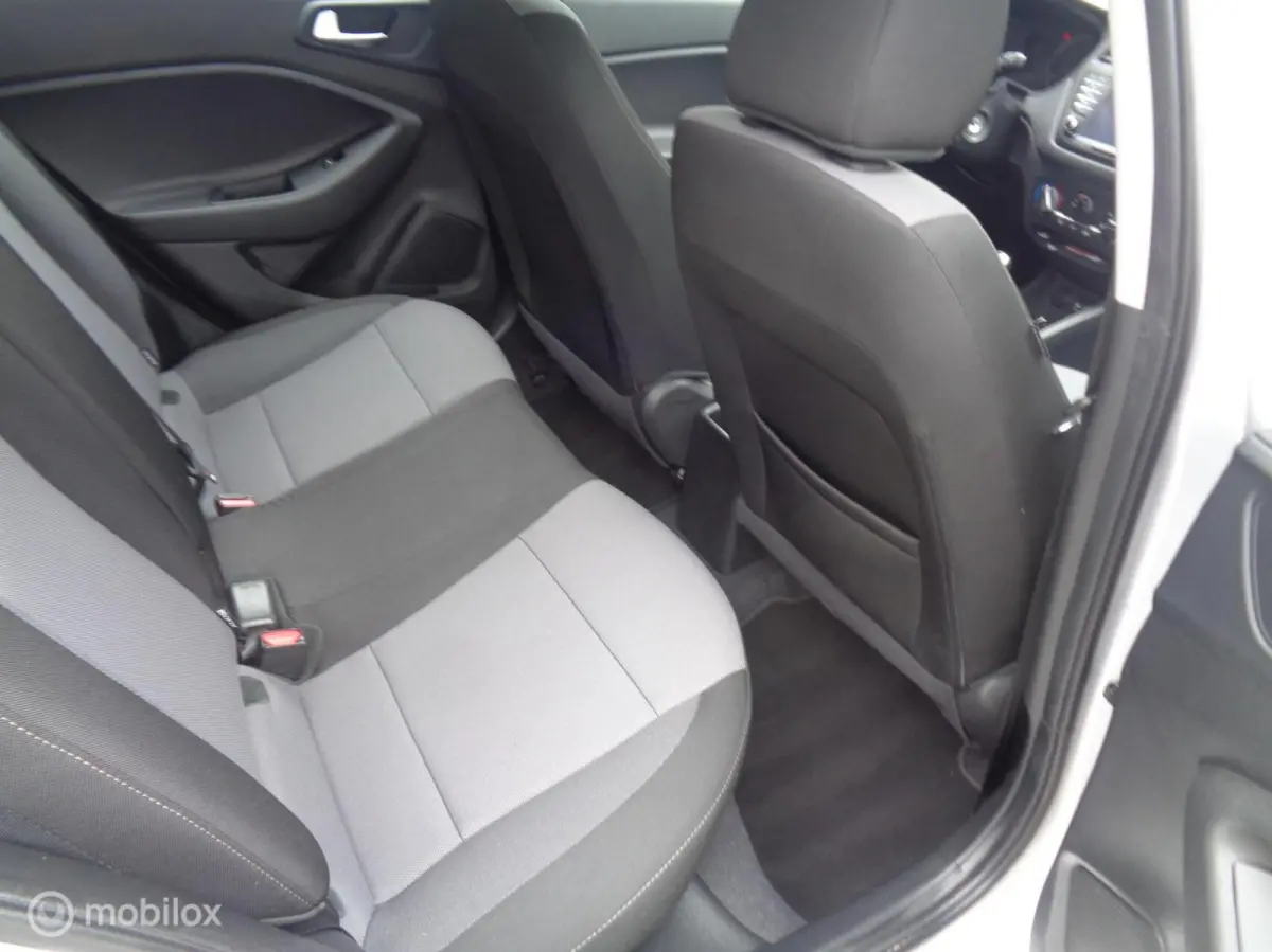 1.0 T-GDI Comfort/Airco/Camera/PDC/1st eig/Lm velgen/Slechts 89000km
