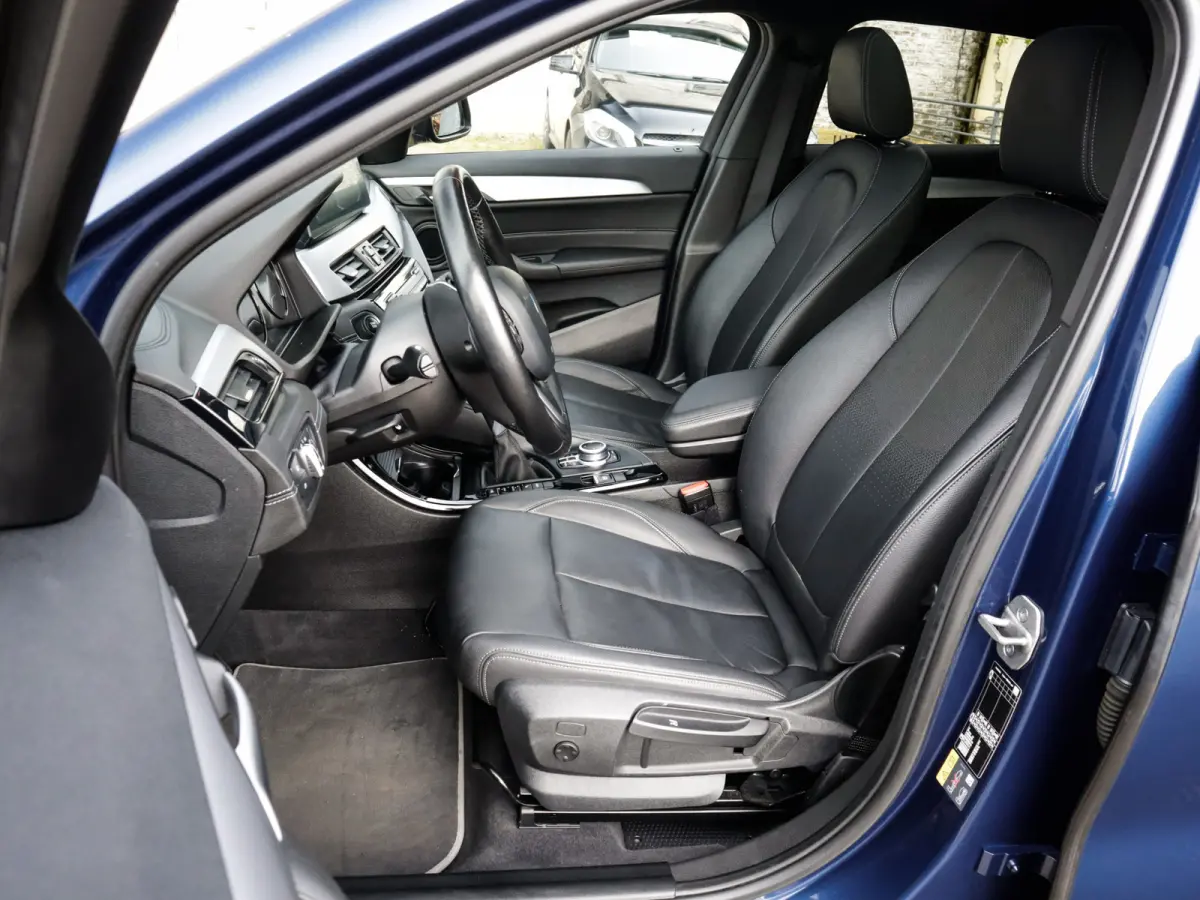 xDrive25e High Executive 1e-Eig. & Keurig-Onderh. BOVAG-Garantie.