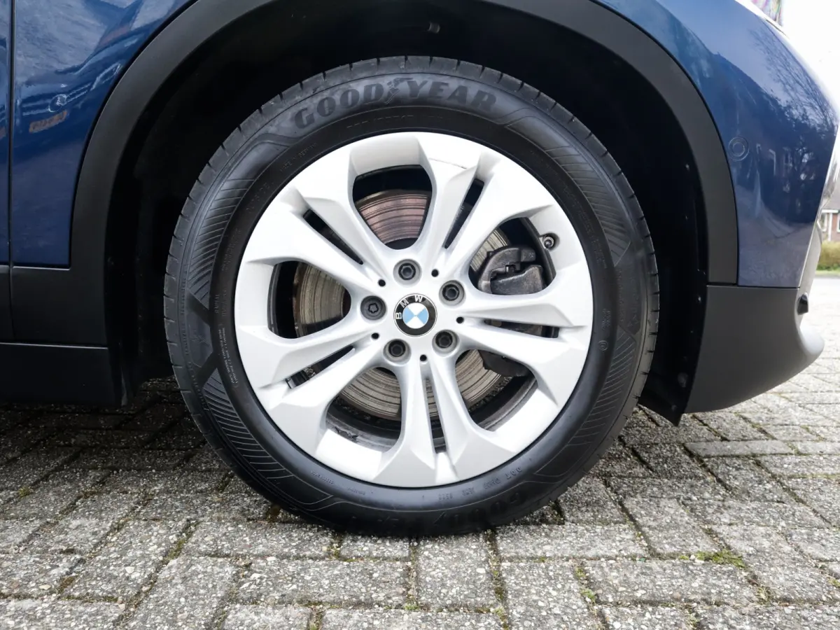 xDrive25e High Executive 1e-Eig. & Keurig-Onderh. BOVAG-Garantie.