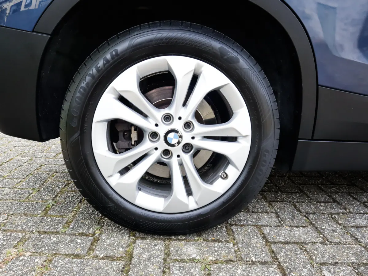 xDrive25e High Executive 1e-Eig. & Keurig-Onderh. BOVAG-Garantie.
