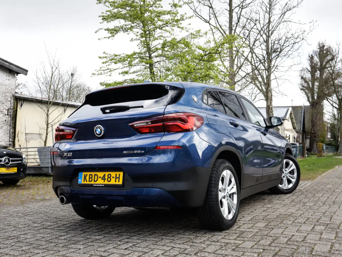 xDrive25e High Executive 1e-Eig. & Keurig-Onderh. BOVAG-Garantie.