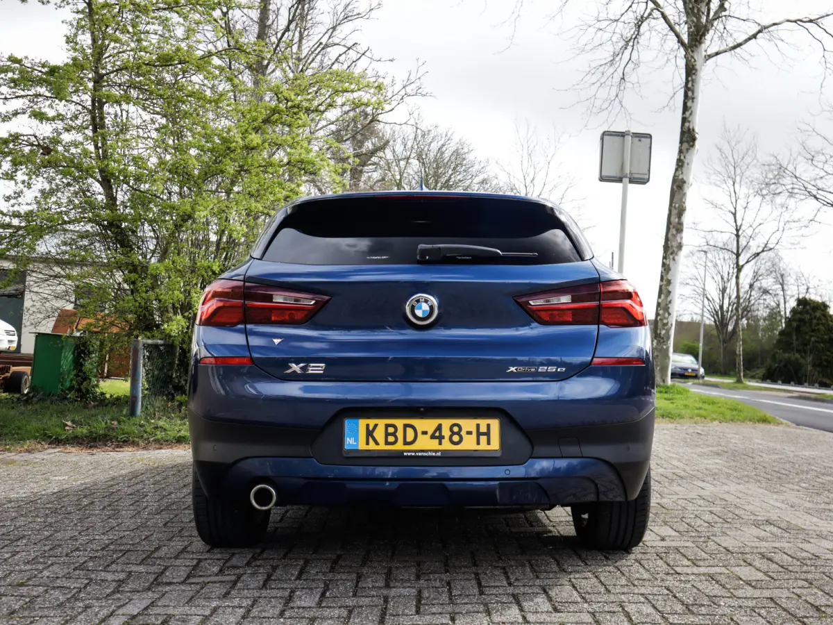 xDrive25e High Executive 1e-Eig. & Keurig-Onderh. BOVAG-Garantie.
