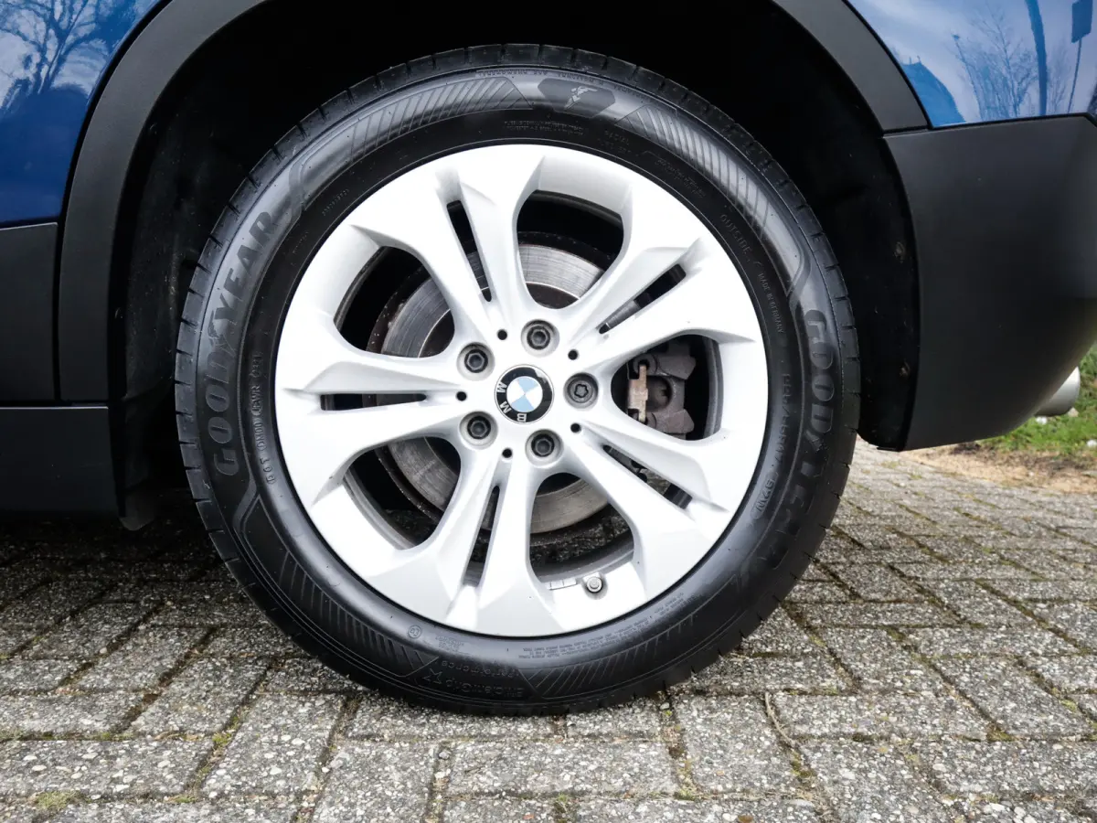 xDrive25e High Executive 1e-Eig. & Keurig-Onderh. BOVAG-Garantie.