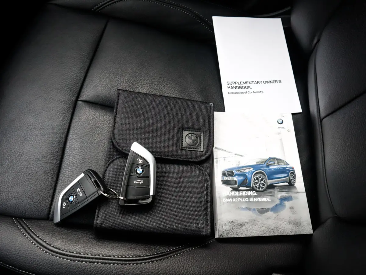 xDrive25e High Executive 1e-Eig. & Keurig-Onderh. BOVAG-Garantie.