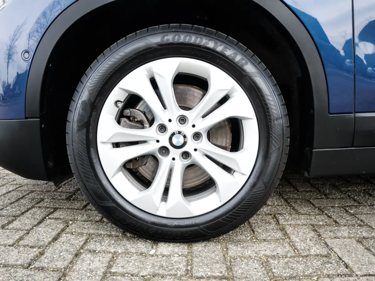 xDrive25e High Executive 1e-Eig. & Keurig-Onderh. BOVAG-Garantie.