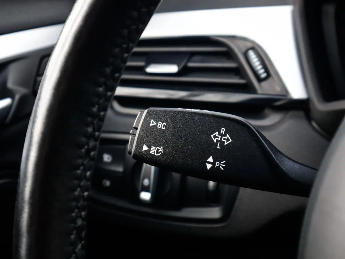 xDrive25e High Executive 1e-Eig. & Keurig-Onderh. BOVAG-Garantie.