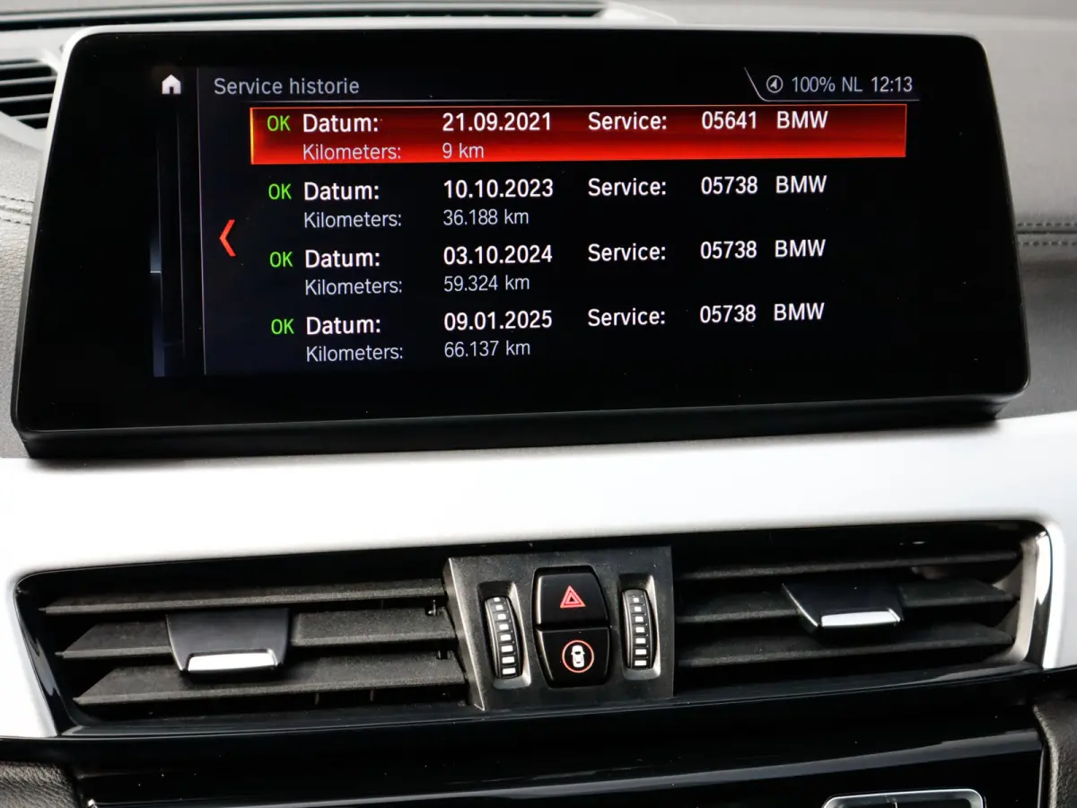 xDrive25e High Executive 1e-Eig. & Keurig-Onderh. BOVAG-Garantie.