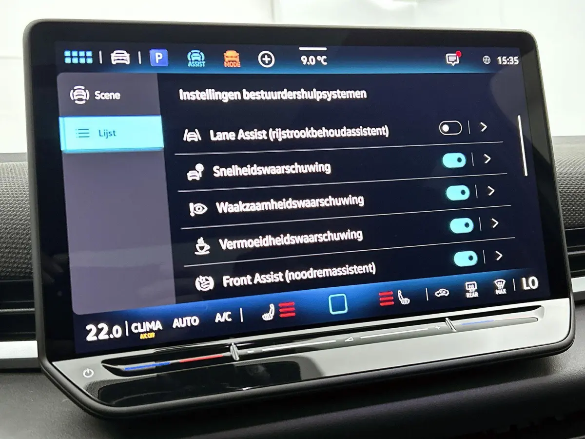 1.5 eTsi R-Line First Edition 150 PK| Origineel Nederlands | 1e Eigenaar | Panoramadak | Trekhaak | Achterklep Elektrisch | LED Matrix | Stoelverwarming | Stuurwielverwarming | 20 Inch Velge