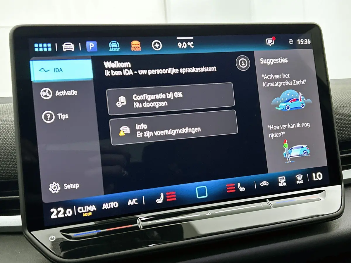 1.5 eTsi R-Line First Edition 150 PK| Origineel Nederlands | 1e Eigenaar | Panoramadak | Trekhaak | Achterklep Elektrisch | LED Matrix | Stoelverwarming | Stuurwielverwarming | 20 Inch Velge