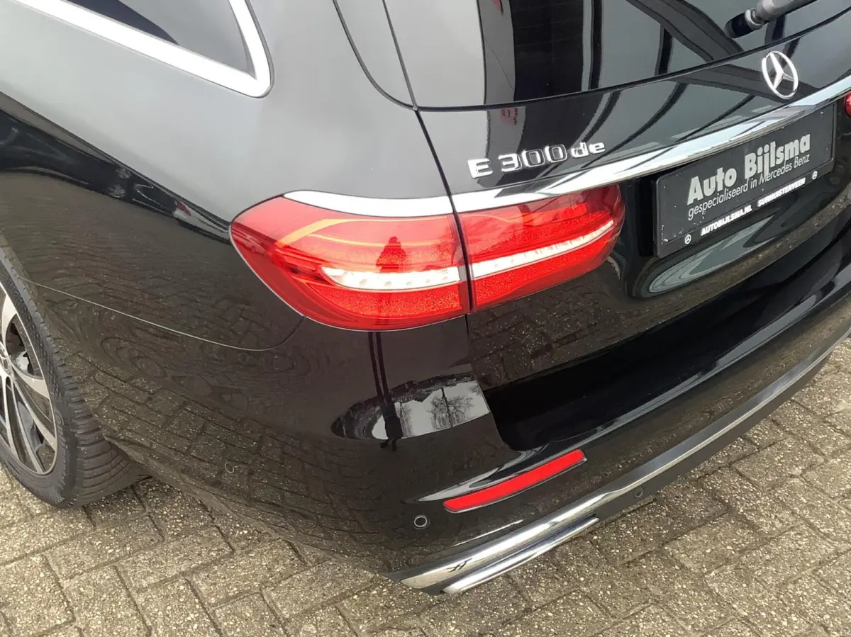 300 de Premium hud, 360 camera, distronic, zeer compleet