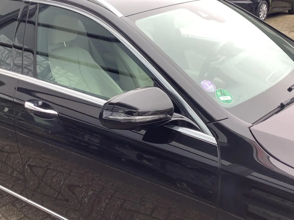 300 de Premium hud, 360 camera, distronic, zeer compleet