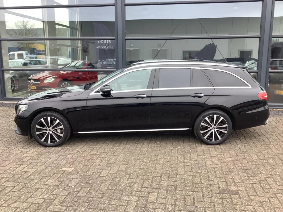 300 de Premium hud, 360 camera, distronic, zeer compleet