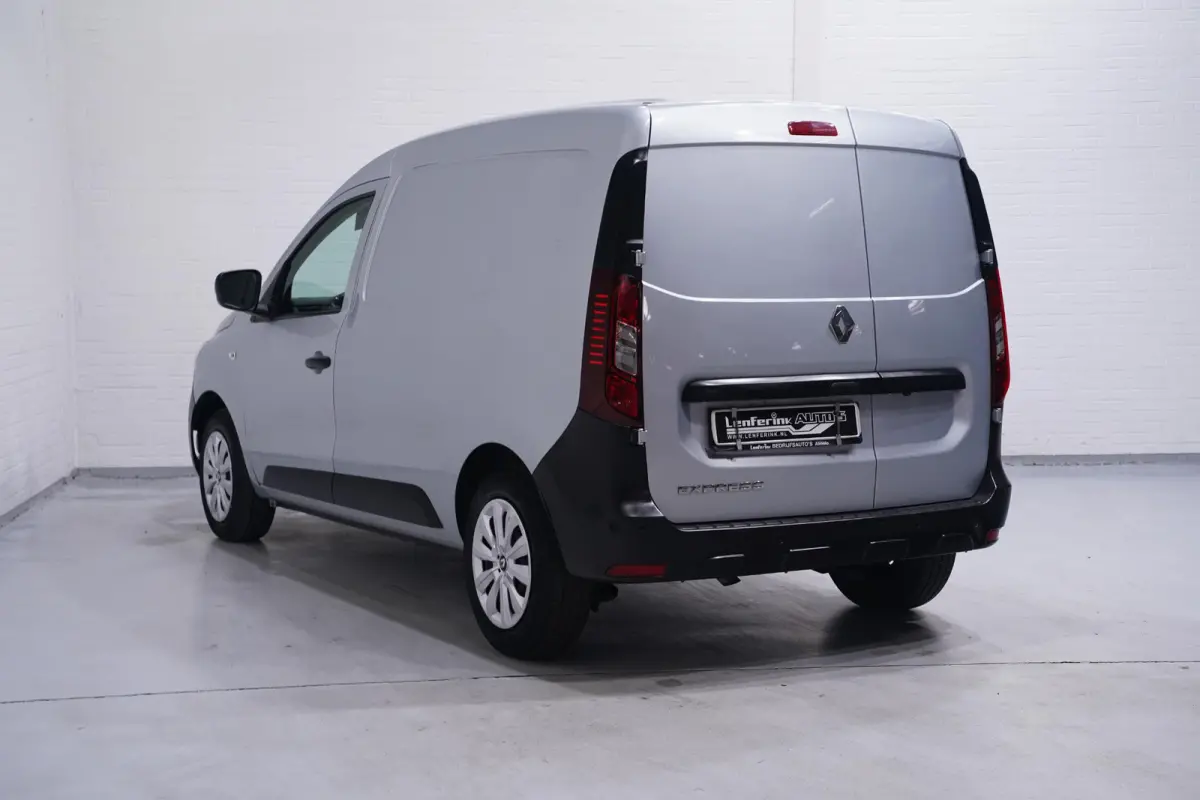 1.5 dCi 95 pk Comfort Navi, Camera Dodehoek Assist, Airco, PDC V+A, 2-Zits