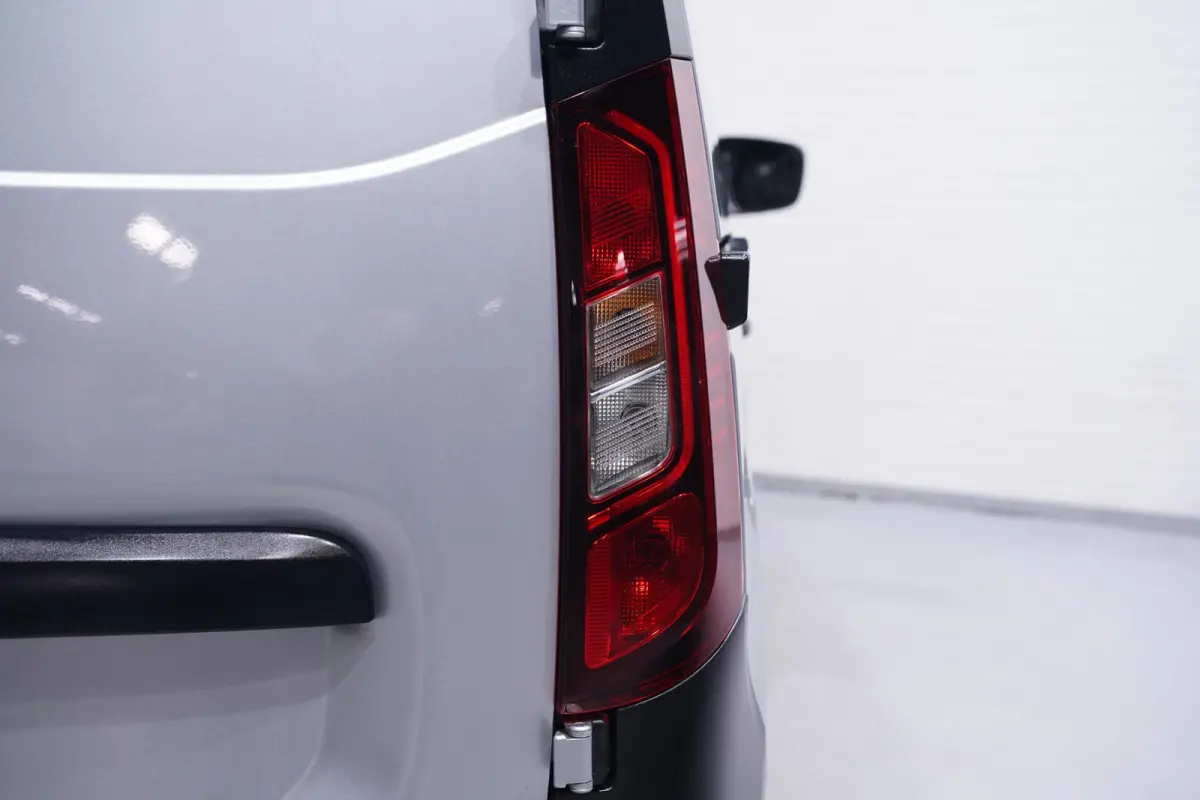 1.5 dCi 95 pk Comfort Navi, Camera Dodehoek Assist, Airco, PDC V+A, 2-Zits