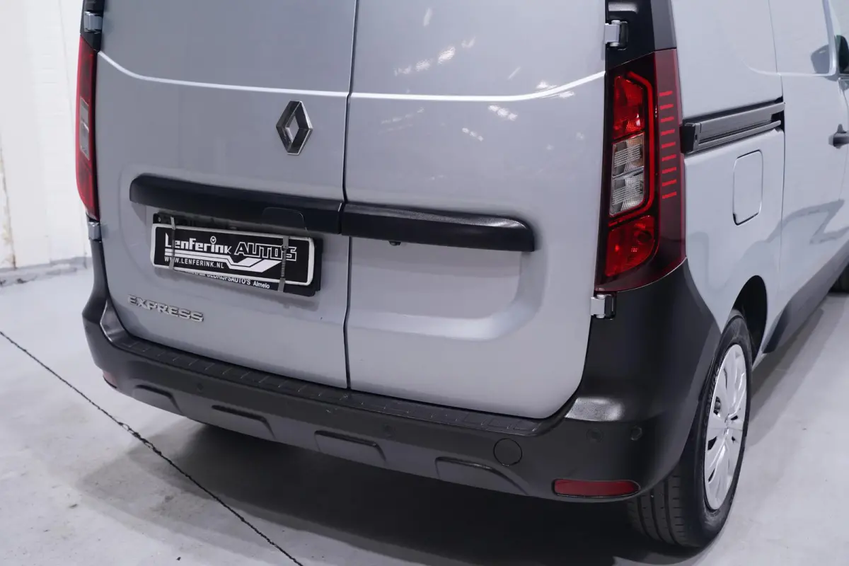1.5 dCi 95 pk Comfort Navi, Camera Dodehoek Assist, Airco, PDC V+A, 2-Zits