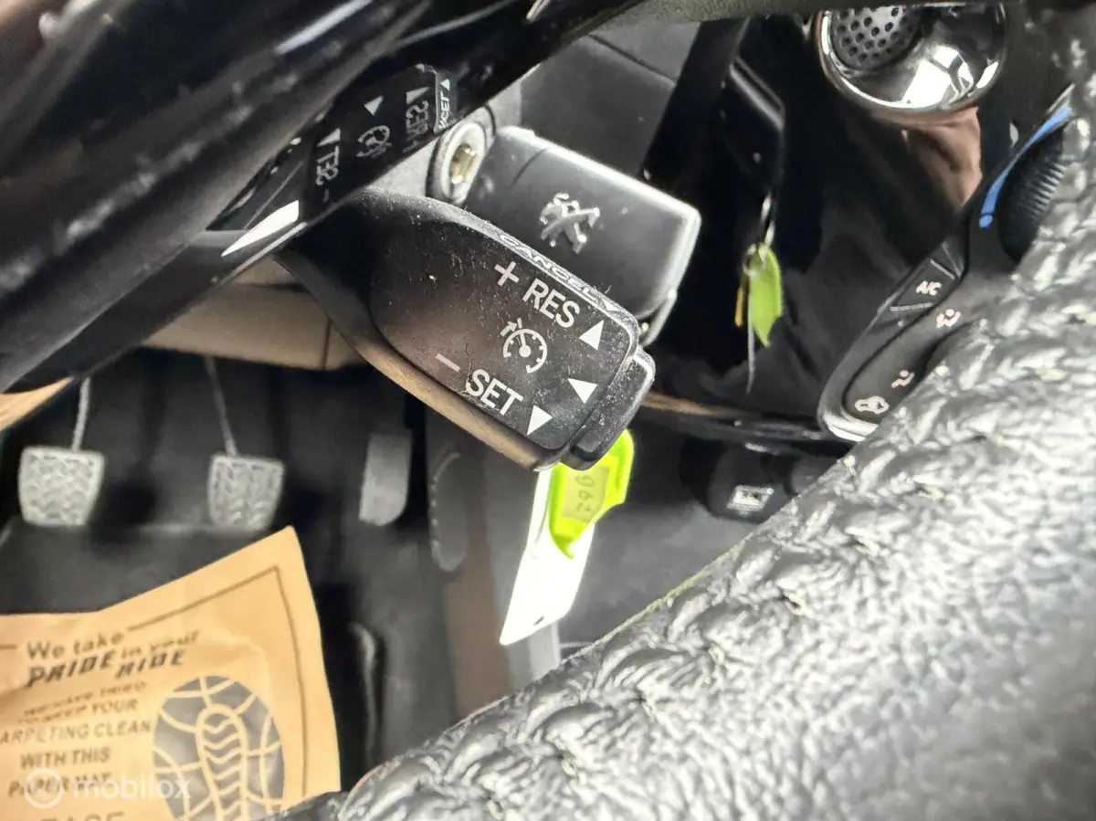 1.0 e-VTi Active apk|airco|LED|nap