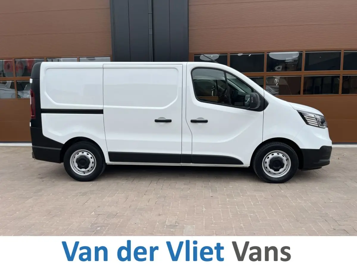 2.0 dCi E6 110pk Comfort 3p Lease €287 p/m, Trekhaak, Airco, Navi, Carplay, Camera, PDC, Led, Cruise controle, Onderhoudshistorie aanwezig