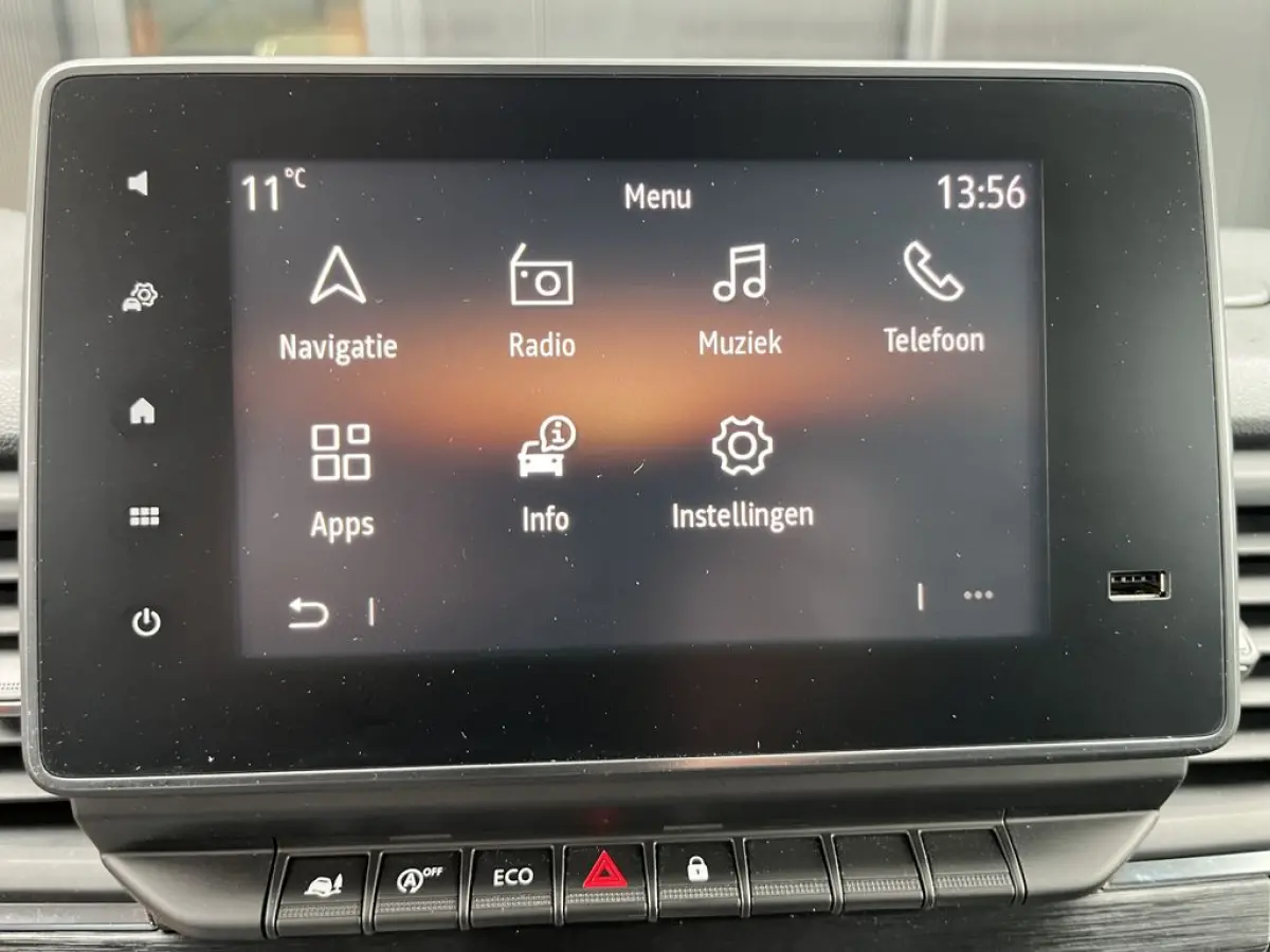 2.0 dCi E6 110pk Comfort 3p Lease €287 p/m, Trekhaak, Airco, Navi, Carplay, Camera, PDC, Led, Cruise controle, Onderhoudshistorie aanwezig