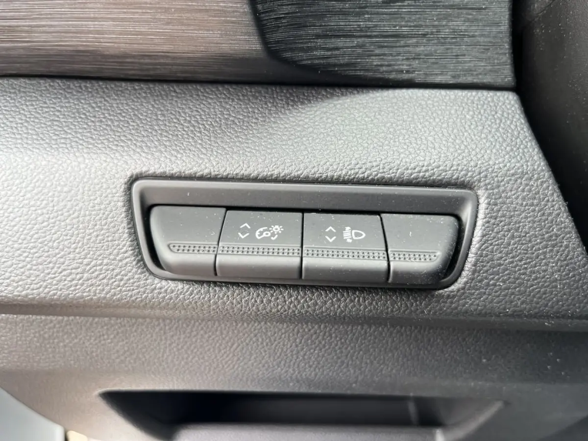 2.0 dCi E6 110pk Comfort 3p Lease €287 p/m, Trekhaak, Airco, Navi, Carplay, Camera, PDC, Led, Cruise controle, Onderhoudshistorie aanwezig