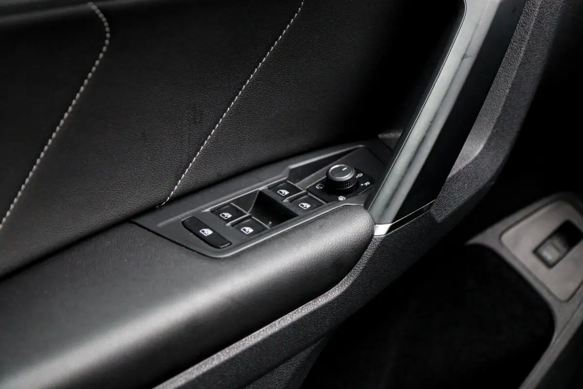 2.0 TSI 4Motion 2x R-Line /LED/PANODAK/360 CAMERA/VIRTUAL/MEMORY/STOELVERW./LEDER!