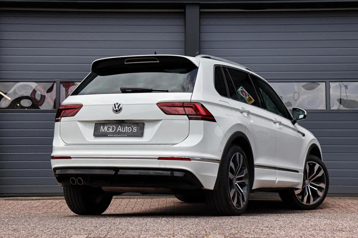 2.0 TSI 4Motion 2x R-Line /LED/PANODAK/360 CAMERA/VIRTUAL/MEMORY/STOELVERW./LEDER!