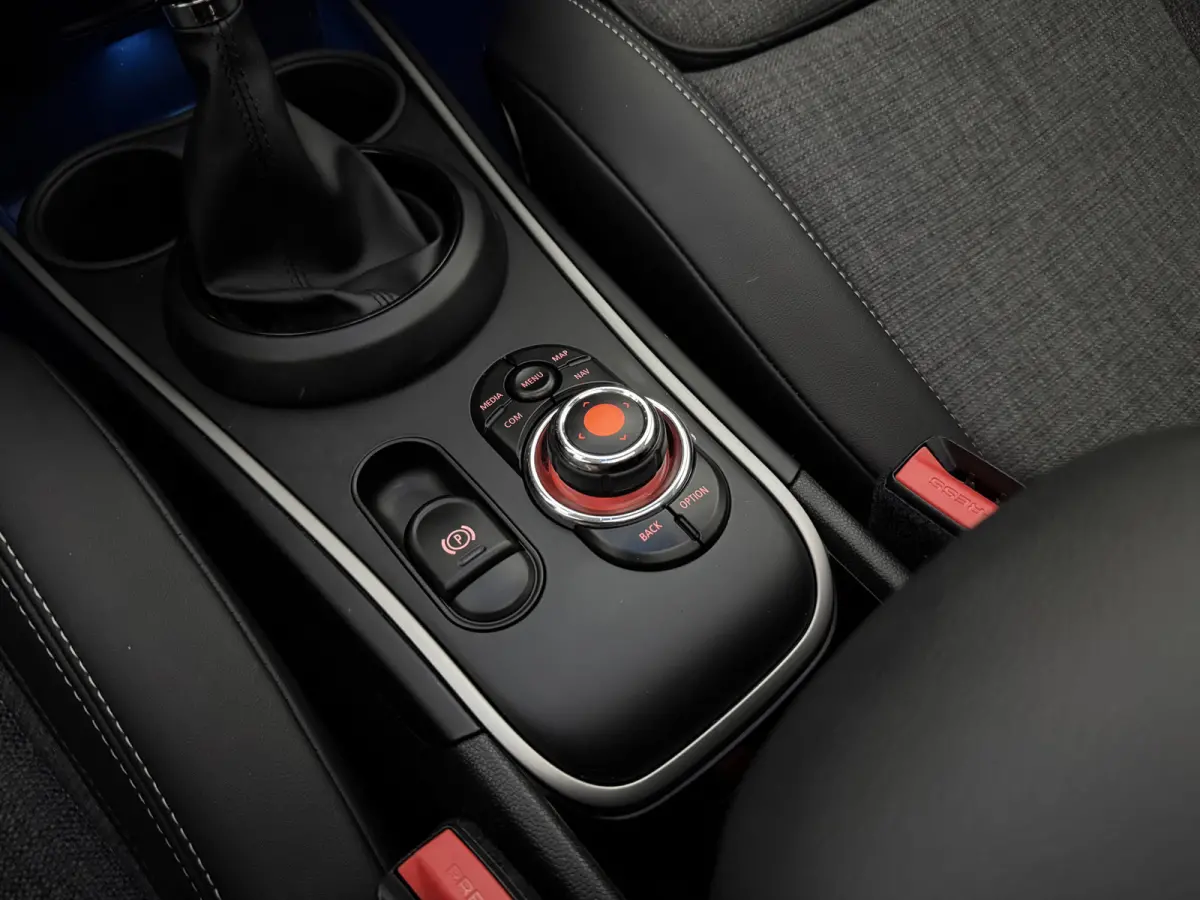 1.5 Cooper ALL4 Chili | Pano | Camera | Virtual | HuD | Sfeer | Carplay | Cruise | Keyless