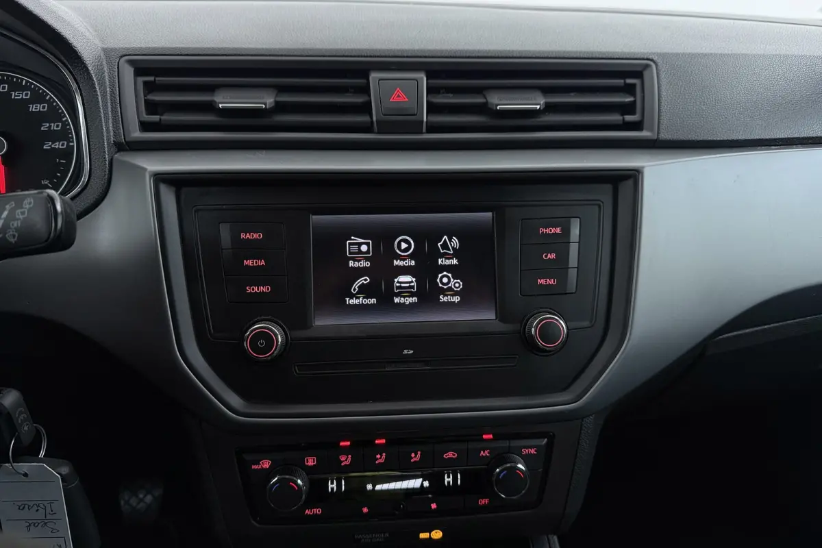 1.0 TSI Style Limited Edition | Org NL | Climate Control | Lichtmetalen Velgen | PDC |