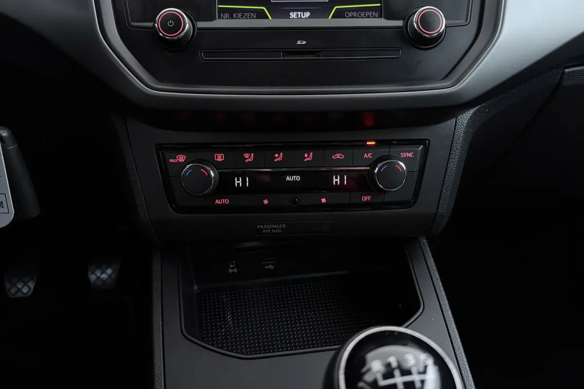1.0 TSI Style Limited Edition | Org NL | Climate Control | Lichtmetalen Velgen | PDC |