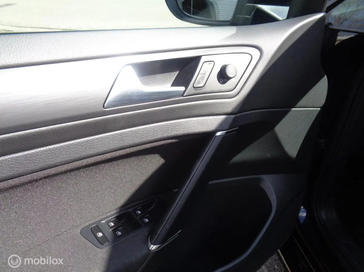 1.0 TSI 110pk Station Comfortline/Airco/ECC/Lm velgen/Camera/PDC/Apple Carplay/Android auto/Slechts 90000km