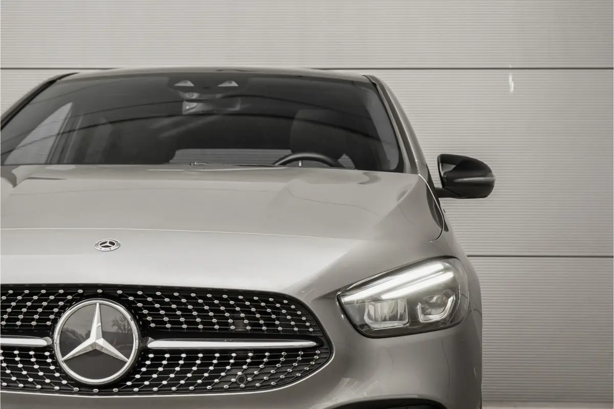 200 Business Solution AMG Pano Trekhaak