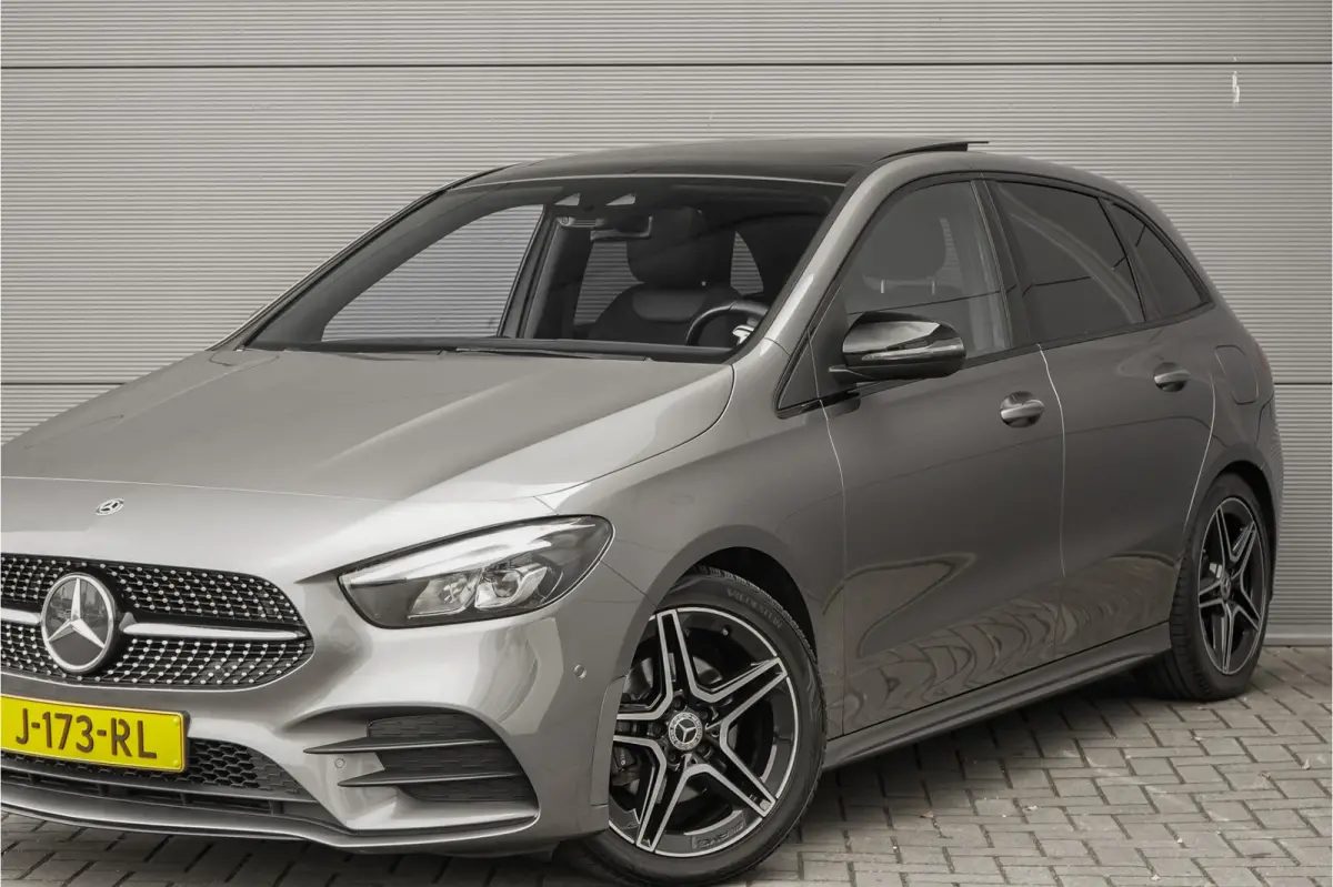 200 Business Solution AMG Pano Trekhaak