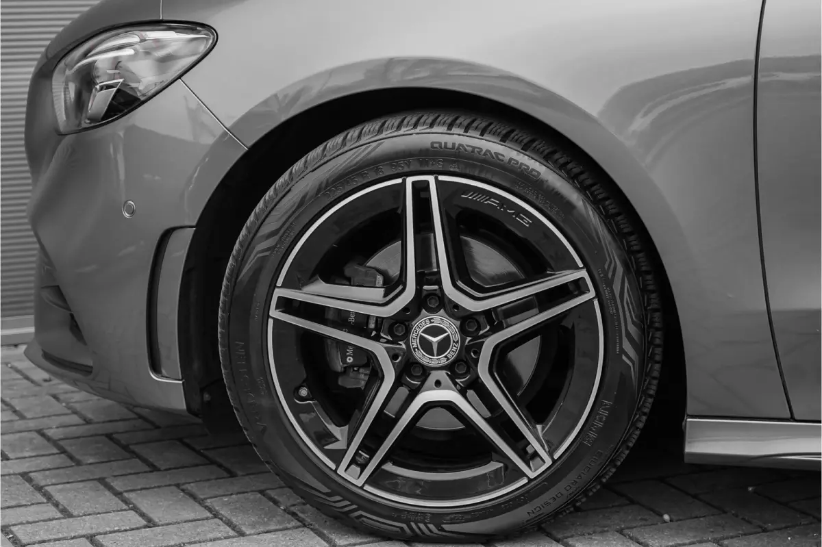 200 Business Solution AMG Pano Trekhaak