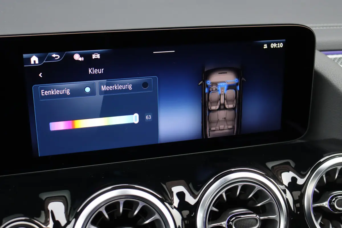 250 e AMG Line | Panoramadak | Memory | Distronic | AMG Exclusief-pakket | Trekhaak | Surround Camera | Leder | Dodehoekassistent | Mutlibeam LED |