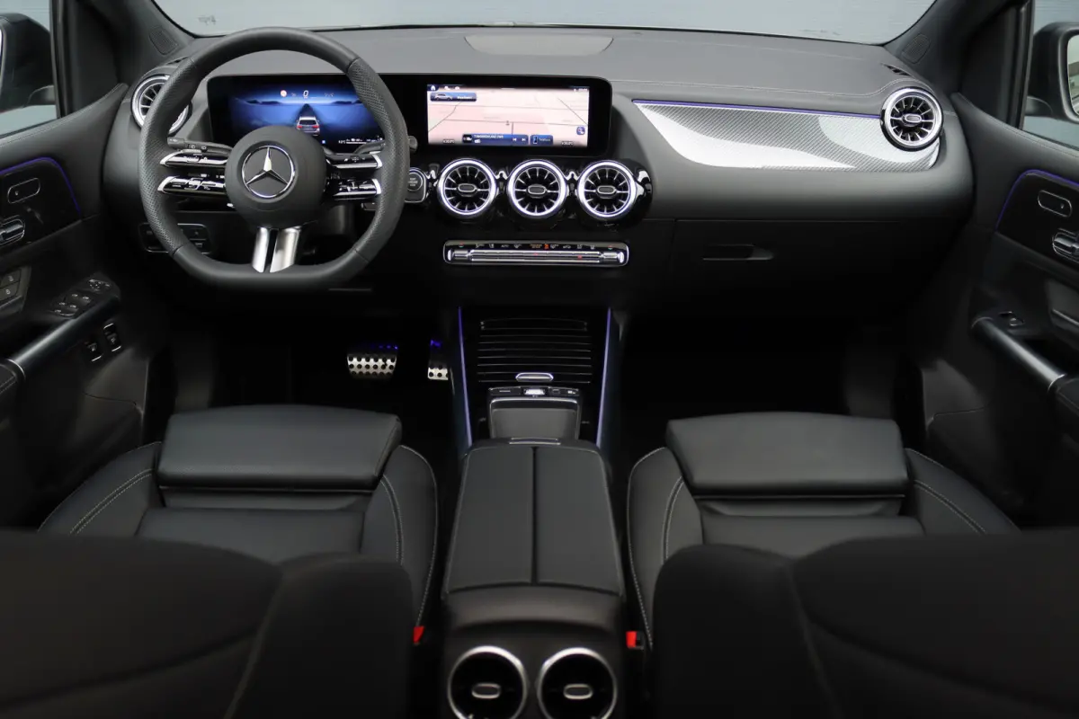 250 e AMG Line | Panoramadak | Memory | Distronic | AMG Exclusief-pakket | Trekhaak | Surround Camera | Leder | Dodehoekassistent | Mutlibeam LED |