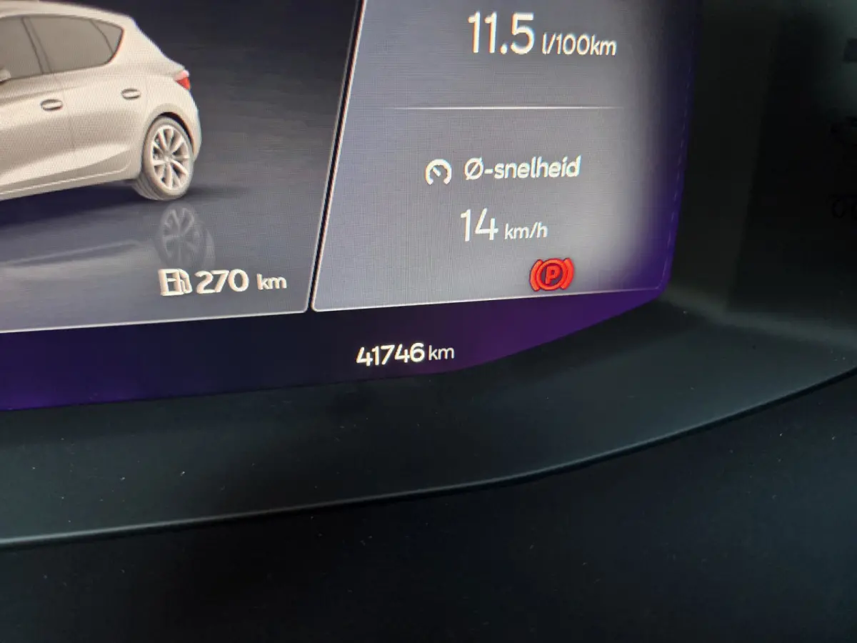 1.5 eTSI FR Business Intense Automaat/ Stuur en stoel verwarming/ Navigatie/ Adapt. Cruise control/ Rijklaaprijs!