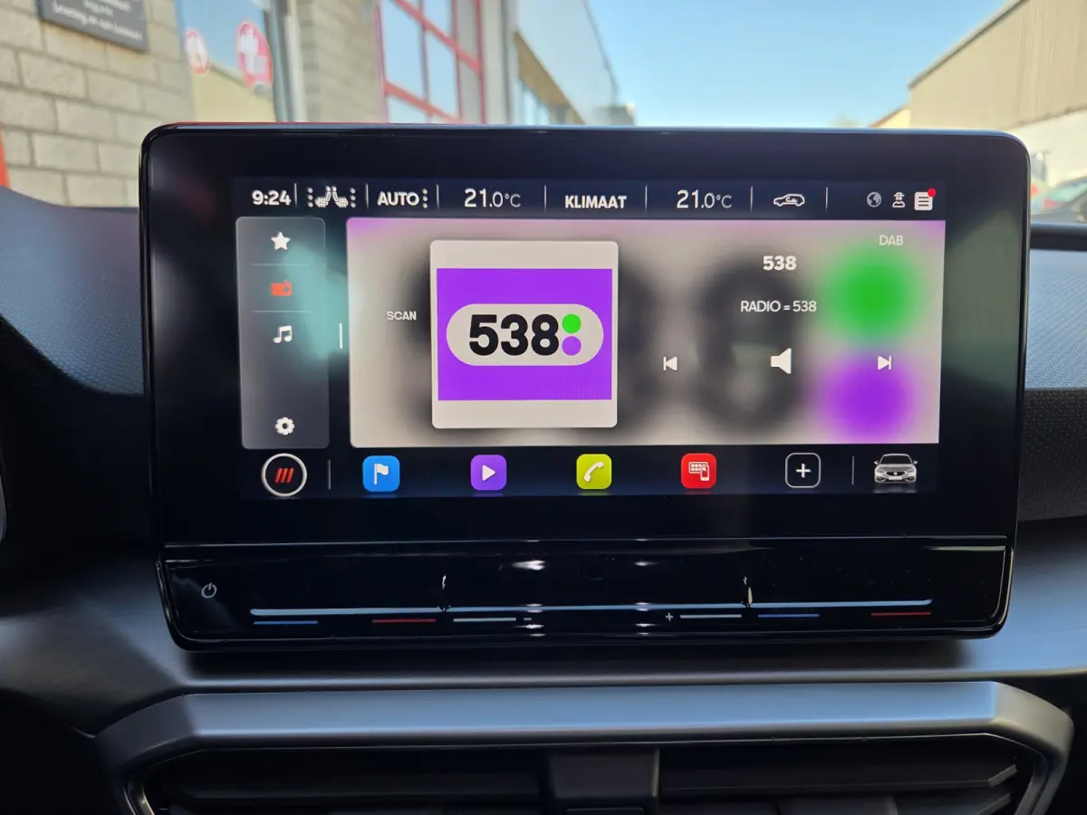 1.5 eTSI FR Business Intense Automaat/ Stuur en stoel verwarming/ Navigatie/ Adapt. Cruise control/ Rijklaaprijs!