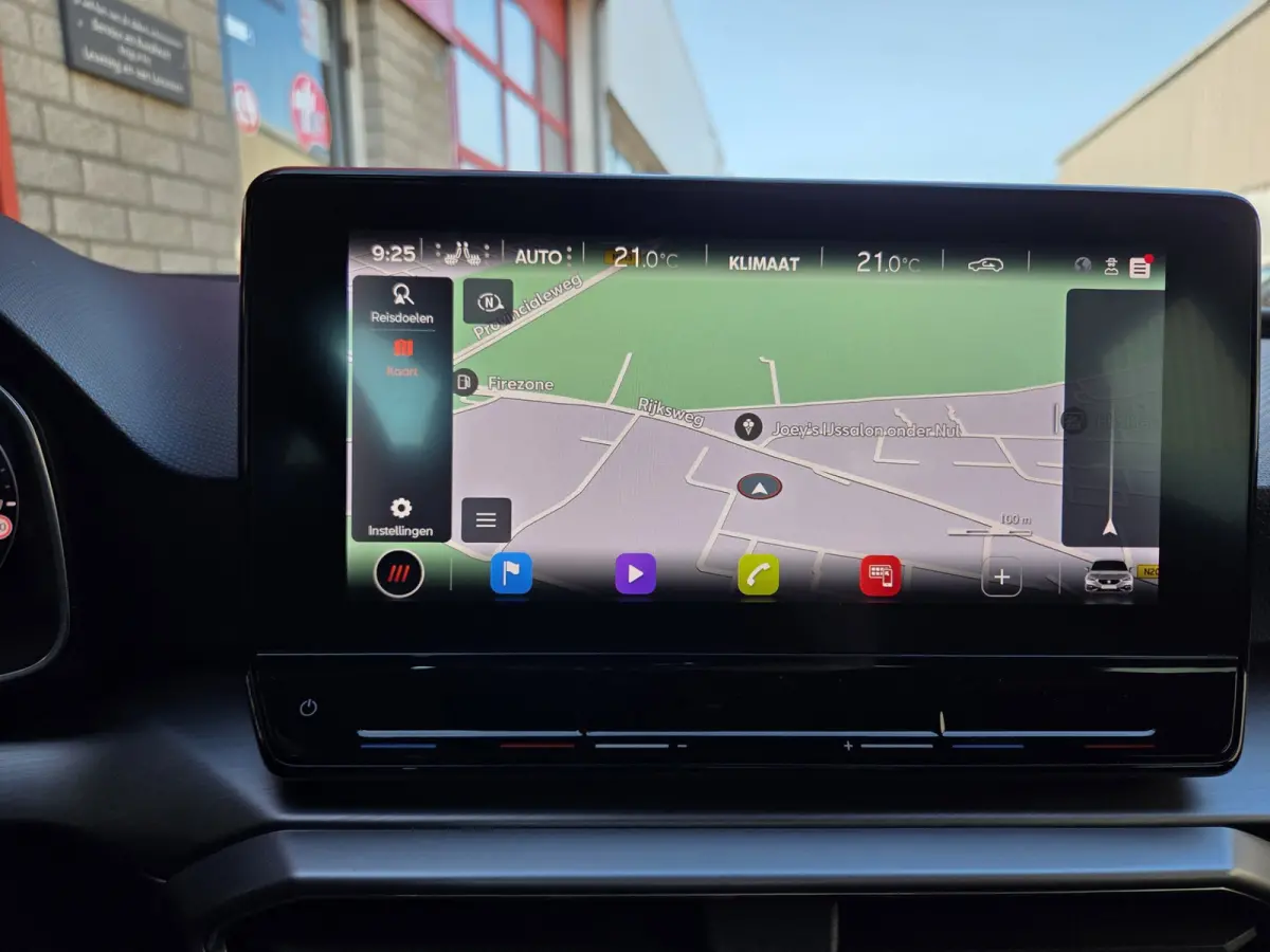 1.5 eTSI FR Business Intense Automaat/ Stuur en stoel verwarming/ Navigatie/ Adapt. Cruise control/ Rijklaaprijs!