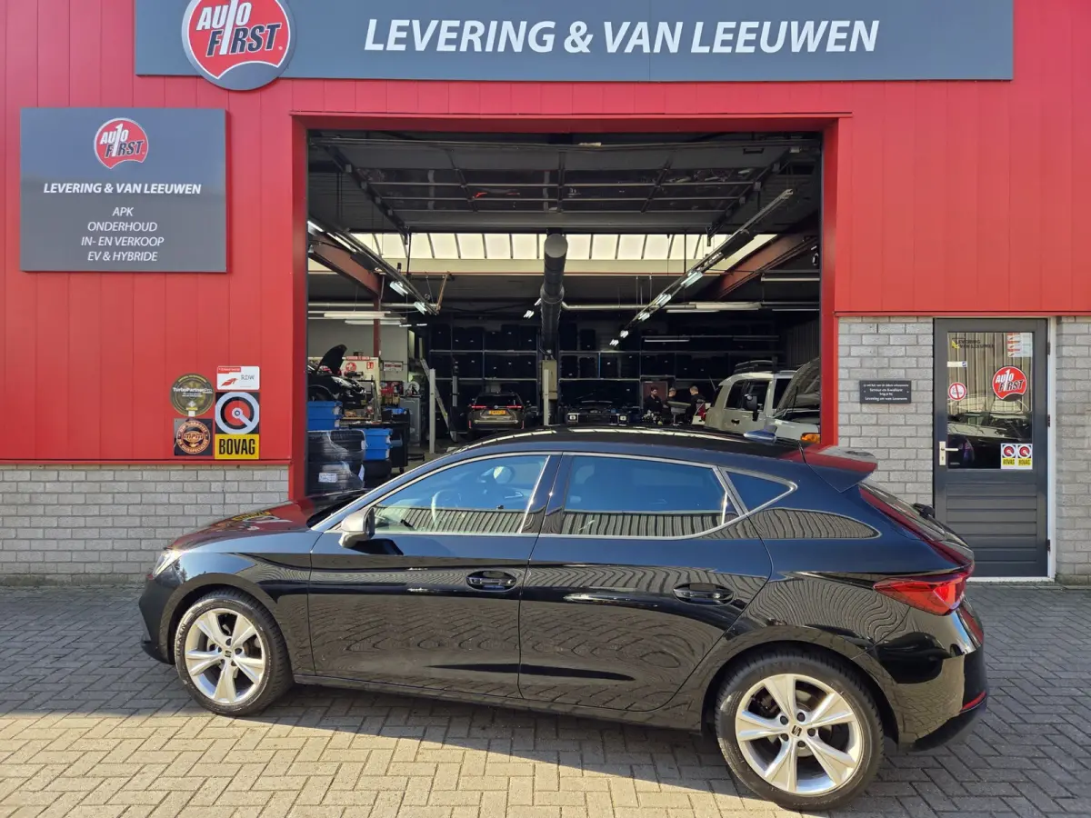 1.5 eTSI FR Business Intense Automaat/ Stuur en stoel verwarming/ Navigatie/ Adapt. Cruise control/ Rijklaaprijs!